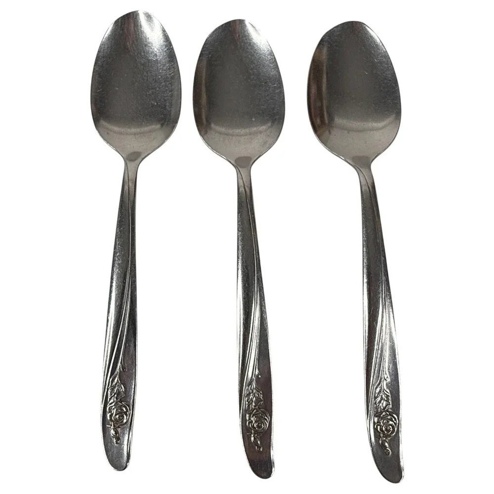 Oneida Stainless Steel Flatware Set Roseanne Rose Floral Pattern 23 Pieces